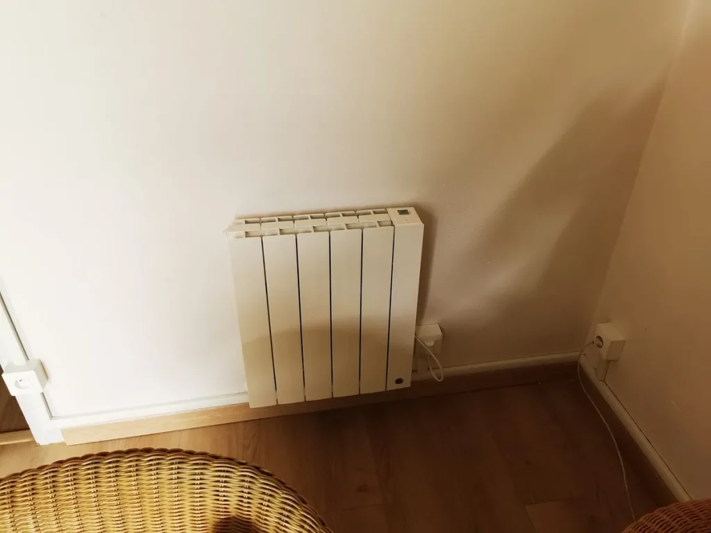 Réalisation de chauffage et climatisation par LP Elec, electricien à la Rochelle